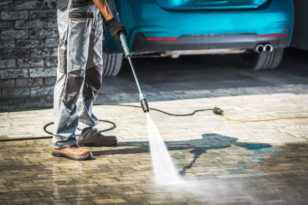 Cost of Driveway Pressure Washing in Kingsport