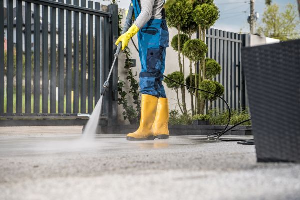 Cost of Driveway Power Washing in Kingsport