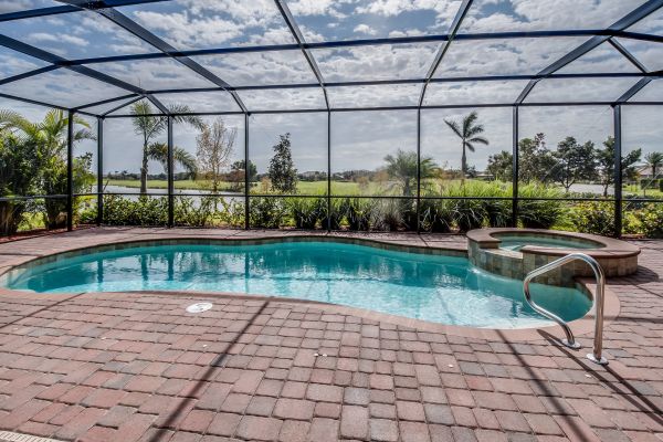 Cost of Pool Enclosure Cleaning in Kingsport