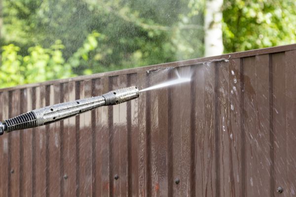 Cost of Vinyl Fence Cleaning in Kingsport