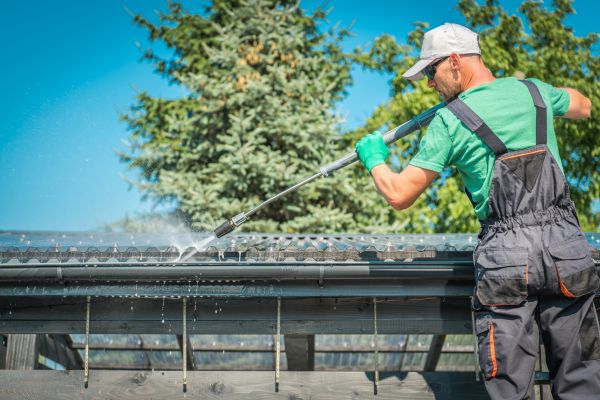 Cost of Gutter Power Washing in Kingsport