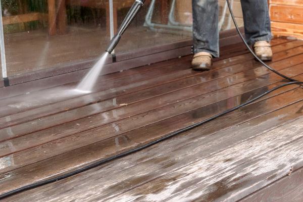 Cost of Pool Deck Power Washing in Kingsport