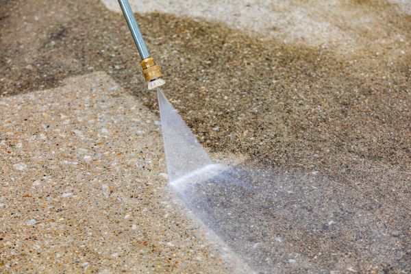 Cost of Driveway Pressure Cleaning in Kingsport