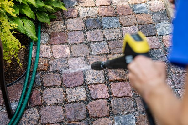 Cost of Paver Sidewalk Cleaning in Kingsport