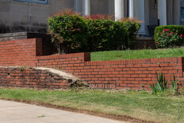 Cost of Retaining Wall Cleaning in Kingsport