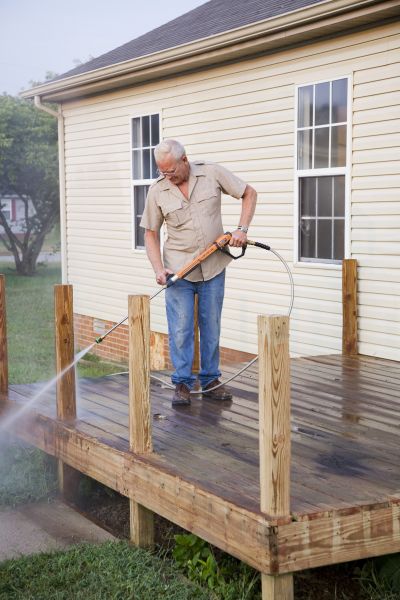 Cost of Deck Mold Cleaning in Kingsport