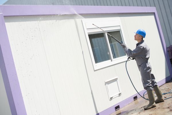 Cost of Apartment Pressure Washing in Kingsport