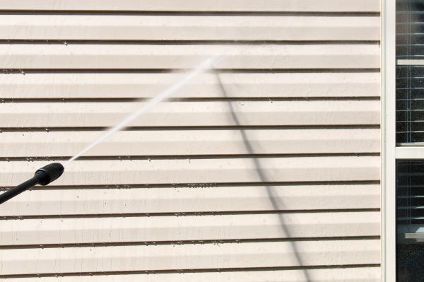 Cost of Apartment Power Washing in Kingsport