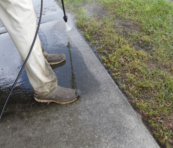 Cost of Concrete Slab Powerwashing in Kingsport